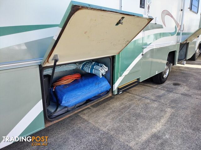 2001 Winnebago Alpine 2855 Motorhome