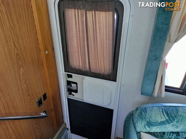 2001 Winnebago Alpine 2855 Motorhome