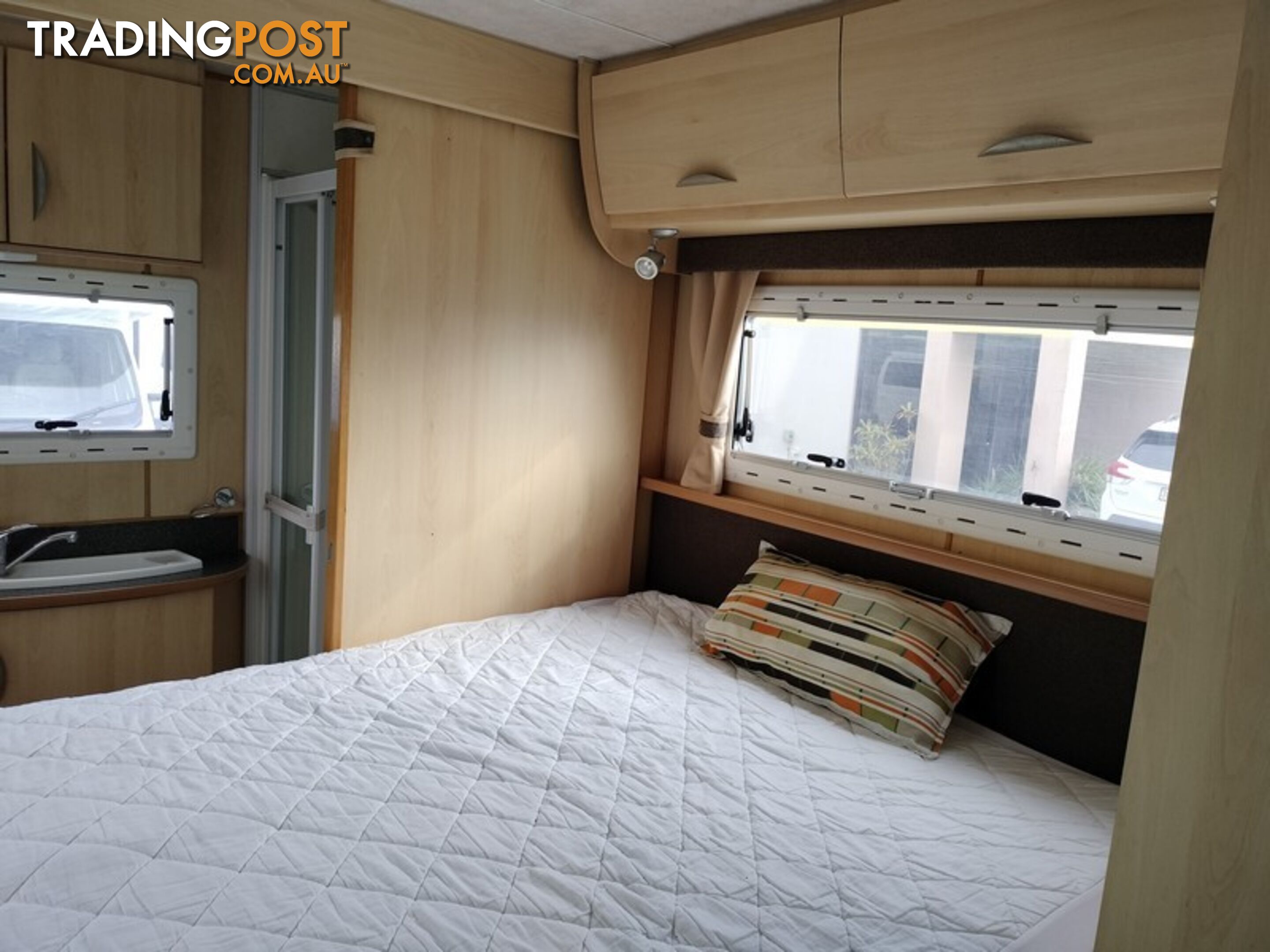 2009 Sunliner Vision Motorhome