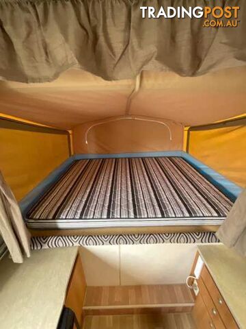 2009 JAYCO Hawk wind up Camper - photo 4 of 10