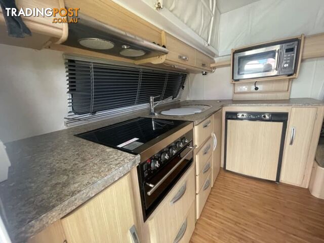 Jayco Discovery 2011 18ft Pop Top Caravan - photo 5 of 10