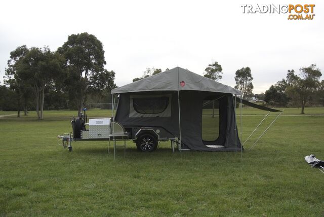 Extremo | Hard Floor Rear Fold Camper Trailer