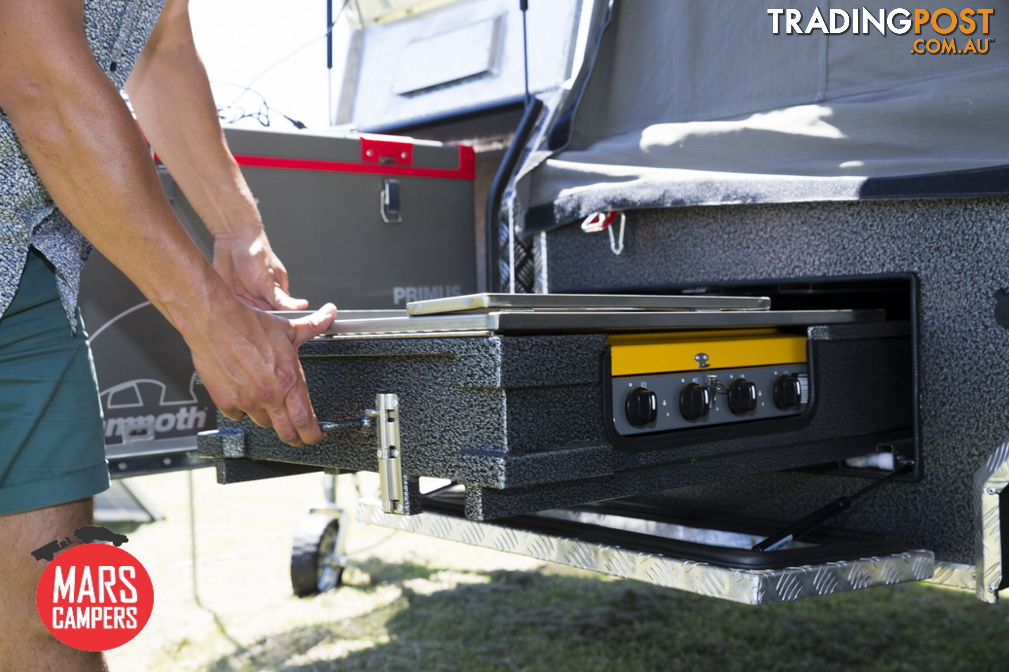 Extremo | Hard Floor Rear Fold Camper Trailer