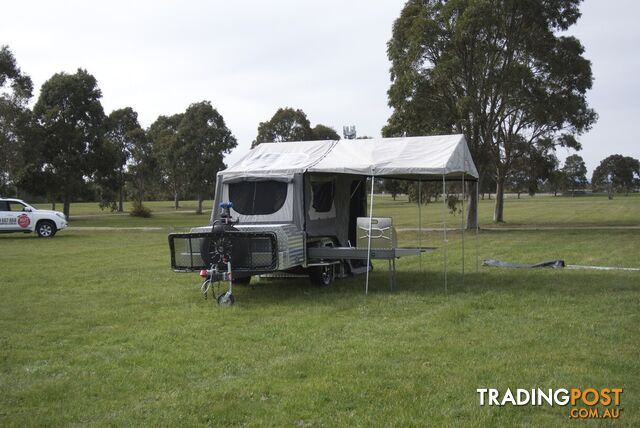 Extremo | Hard Floor Rear Fold Camper Trailer