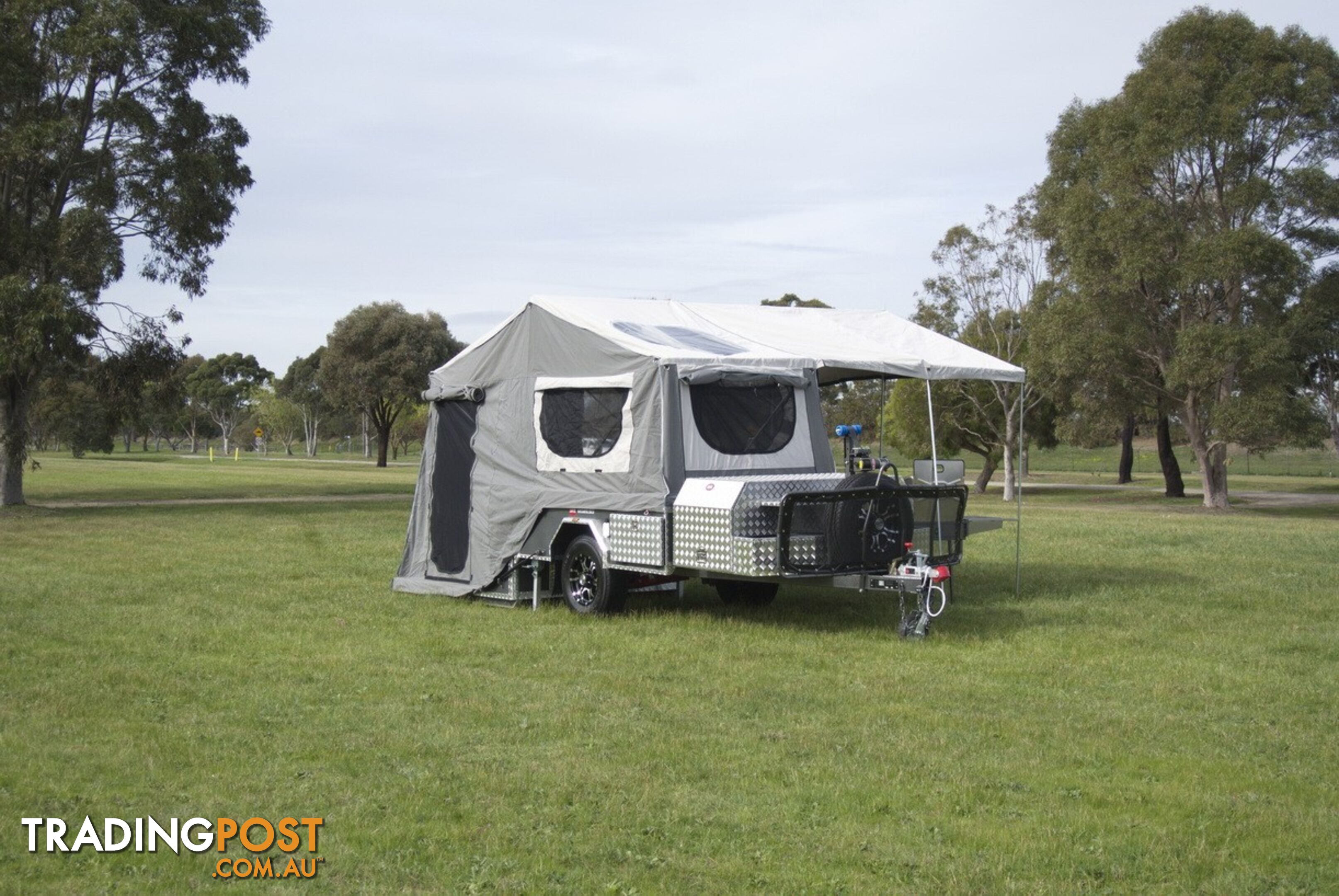 Extremo | Hard Floor Rear Fold Camper Trailer