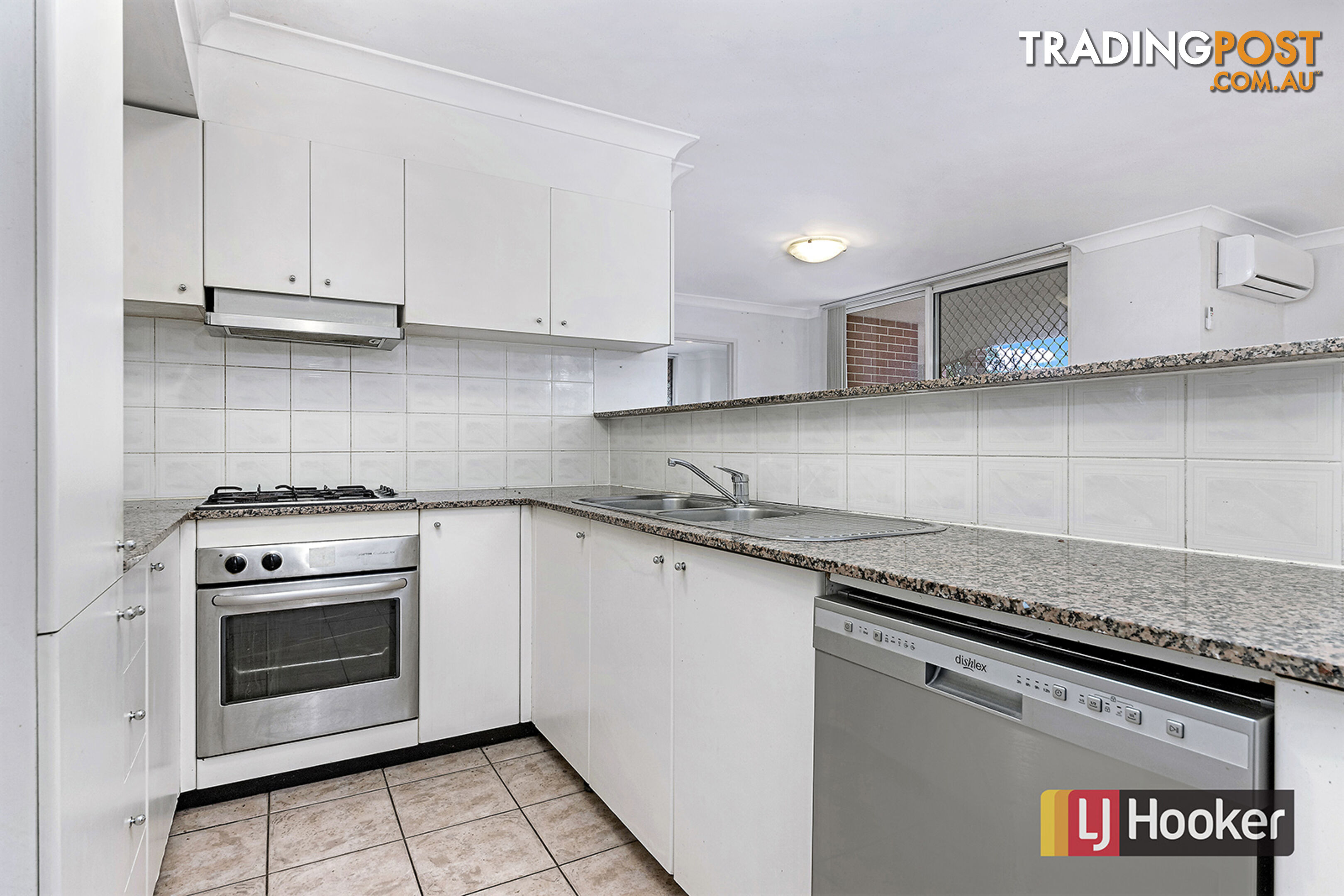 2/2 Macquarie Rd AUBURN NSW 2144