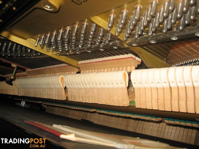 YAMAHA PIANO - photo 2 of 3