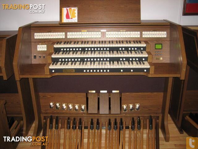 Viscount Vivace 90   3 Manual Church Organ