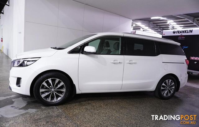 2017 Kia Carnival SLi People Mover - photo 3 of 36