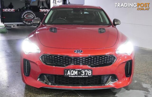 2017 Kia Stinger 330Si Sedan - photo 2 of 34