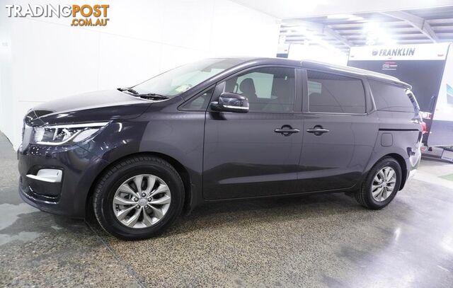 2018 Kia Carnival Si  People Mover - photo 3 of 32