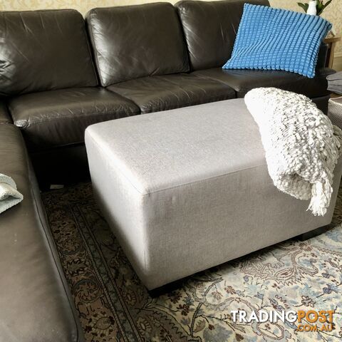 🧘‍♀️Large Upholstered Fabric Ottoman Seat or Coffee Table