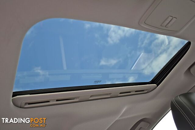 2013 HOLDEN CALAIS V VF SEDAN - photo 2 of 16