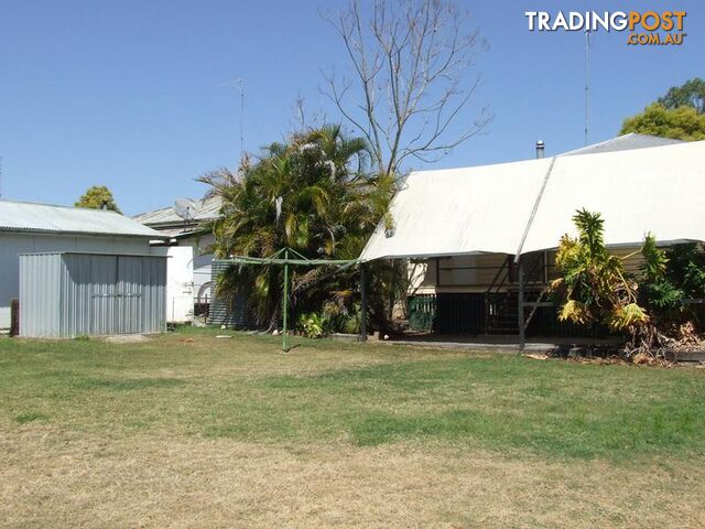 25 Bell Street MONTO QLD 4630