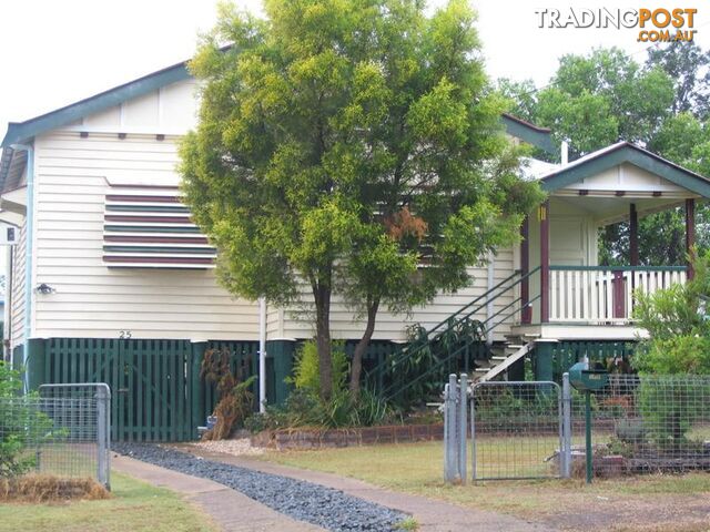 25 Bell Street MONTO QLD 4630