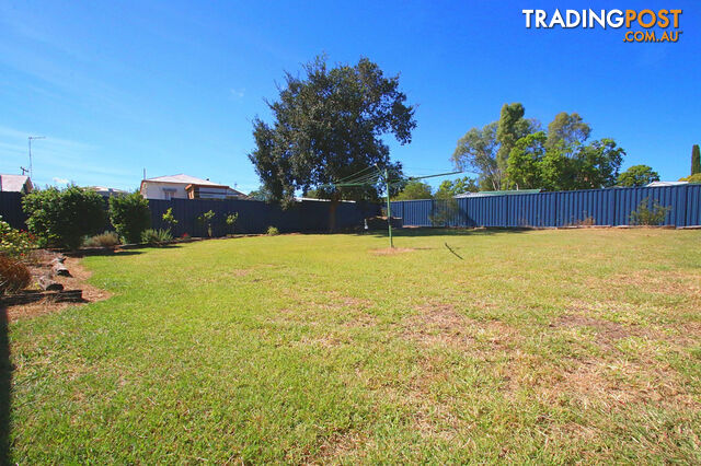 9 Faraday Street MONTO QLD 4630