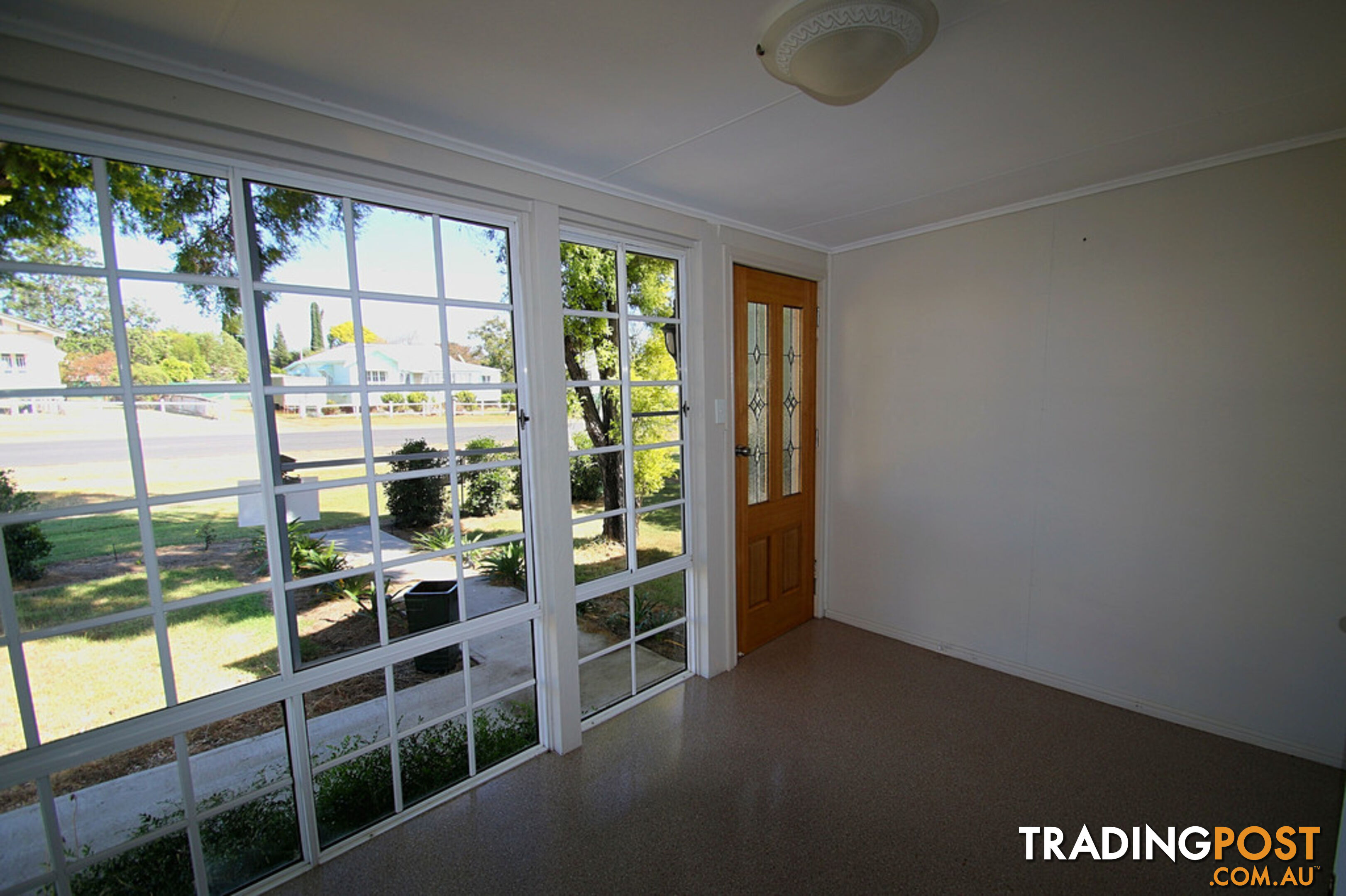 9 Faraday Street MONTO QLD 4630