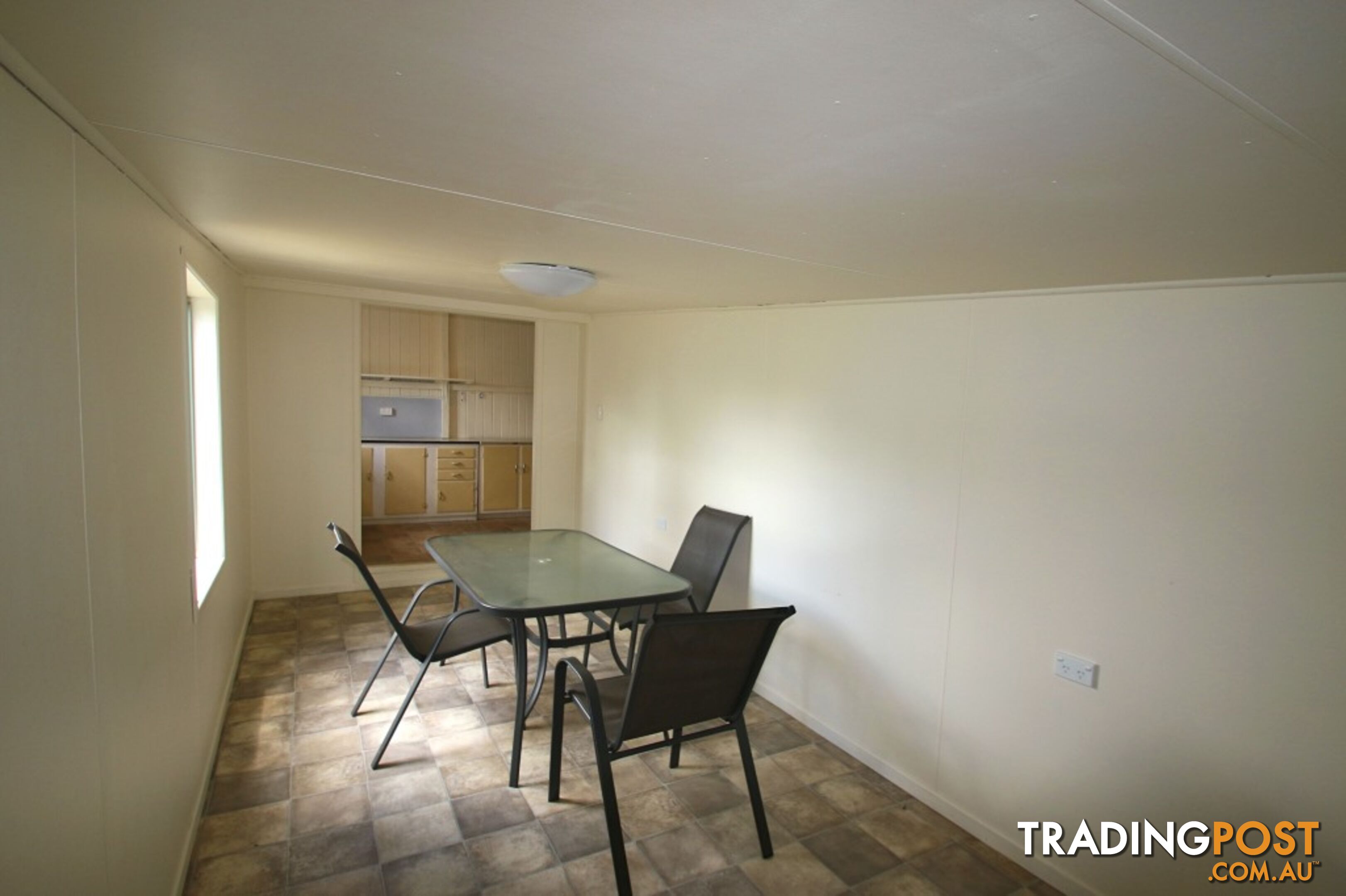 18 Cunningham Street MONTO QLD 4630