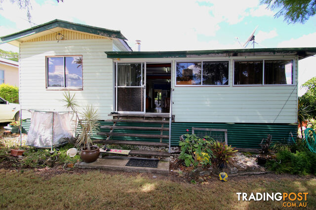 39 Edison Street MONTO QLD 4630