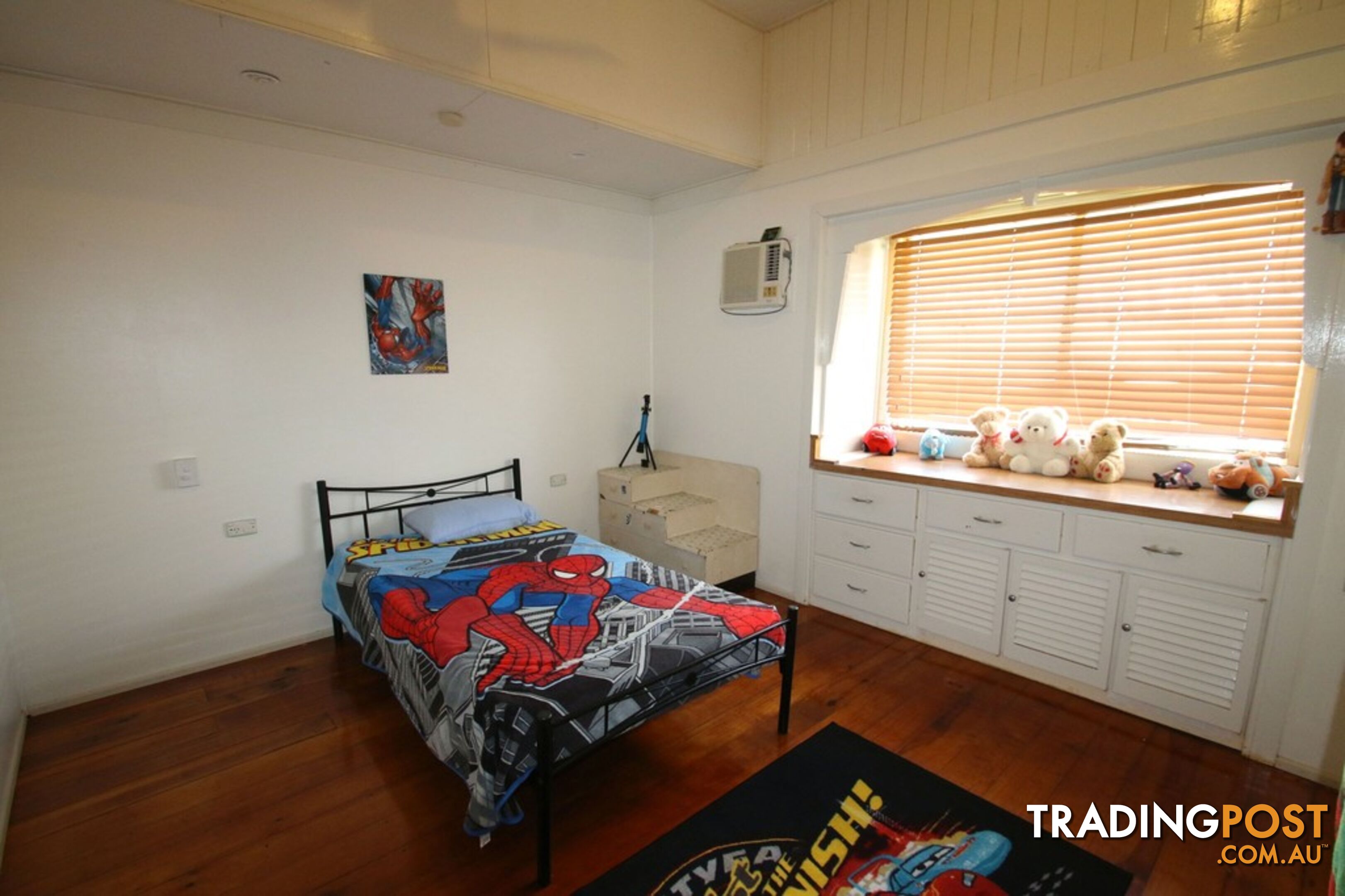 10 Boyle Street MONTO QLD 4630