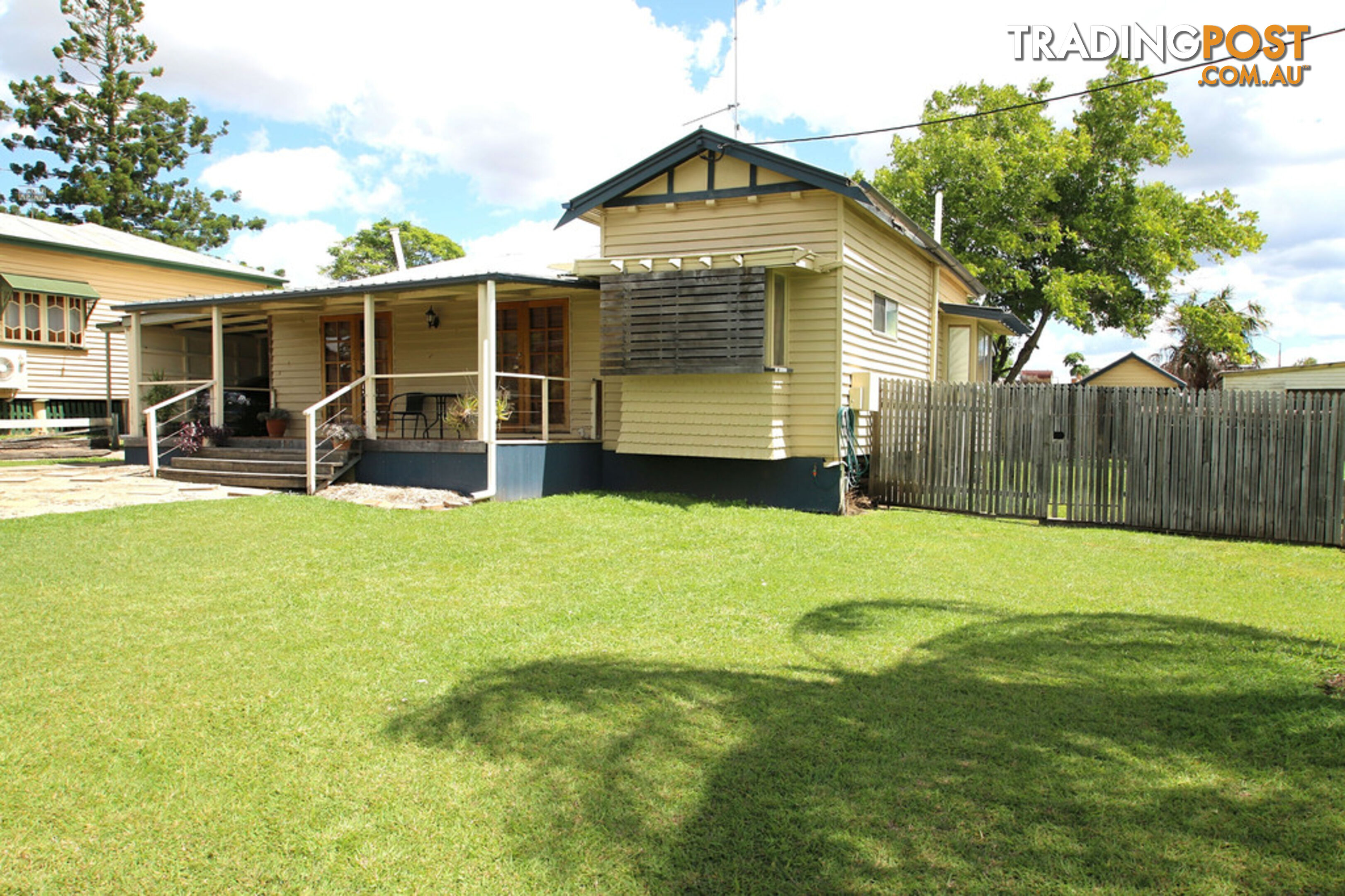 10 Boyle Street MONTO QLD 4630