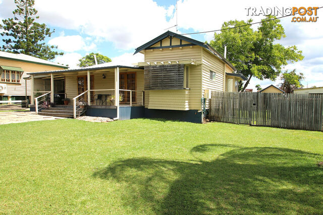 10 Boyle Street MONTO QLD 4630