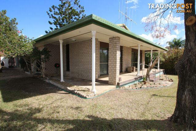 6 Rutherford Street MONTO QLD 4630