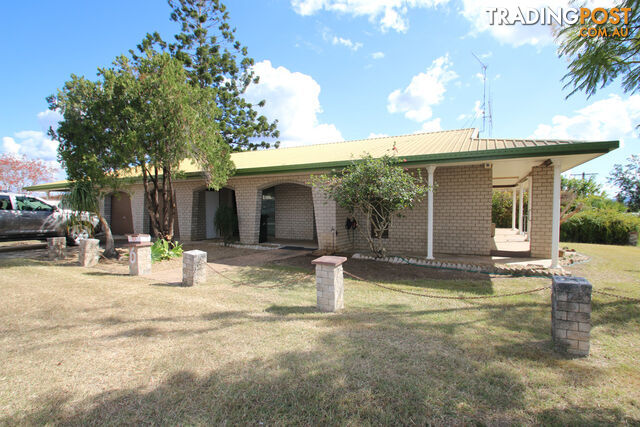 6 Rutherford Street MONTO QLD 4630