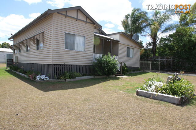 1 Wheatley Street MONTO QLD 4630