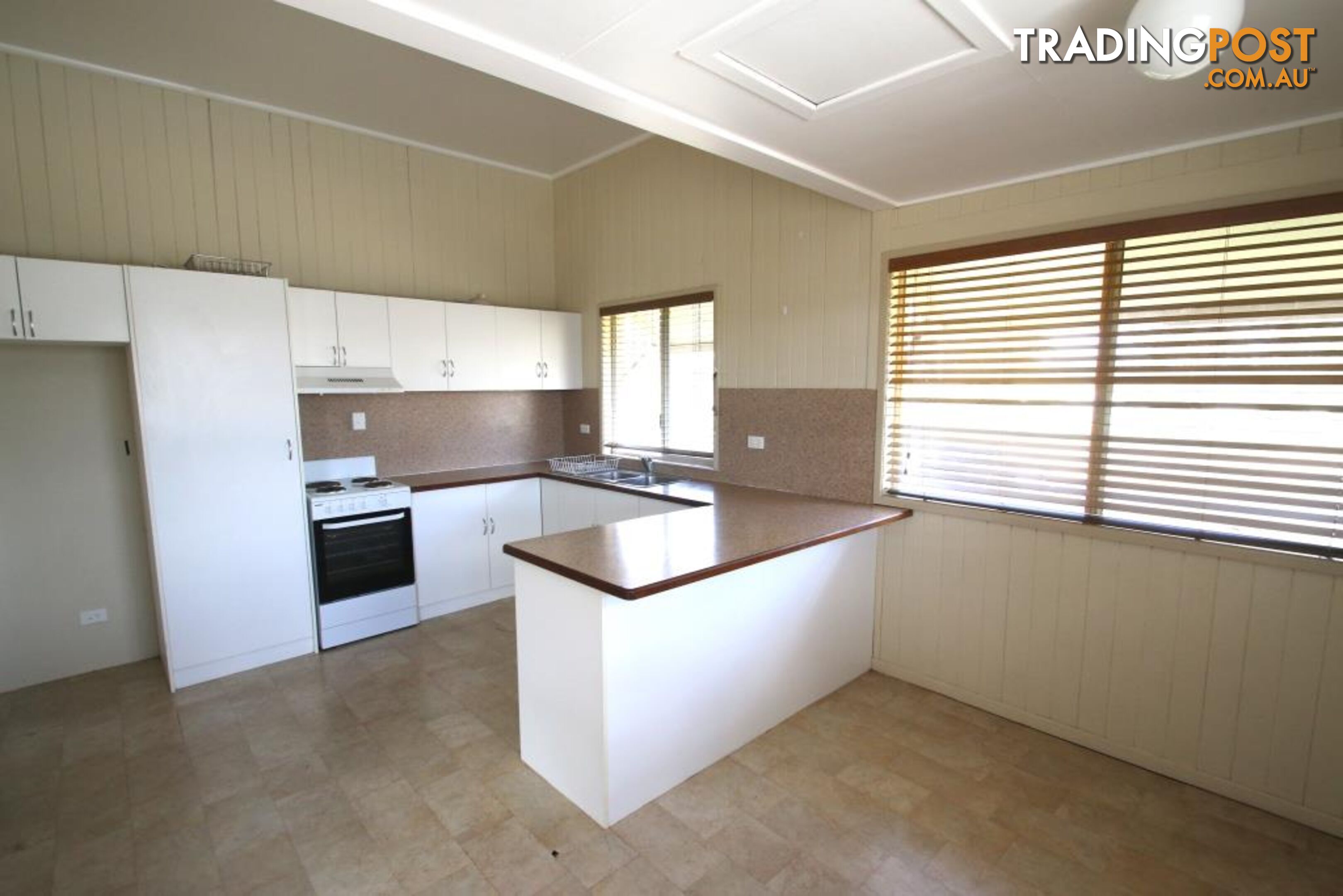 1 Wheatley Street MONTO QLD 4630