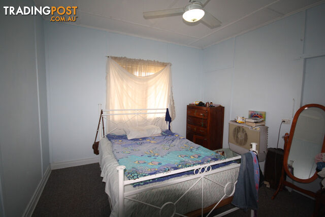 124 Leichhardt Street MUNDUBBERA QLD 4626