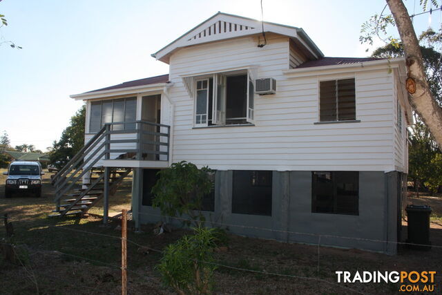 36 Warton Street GAYNDAH QLD 4625