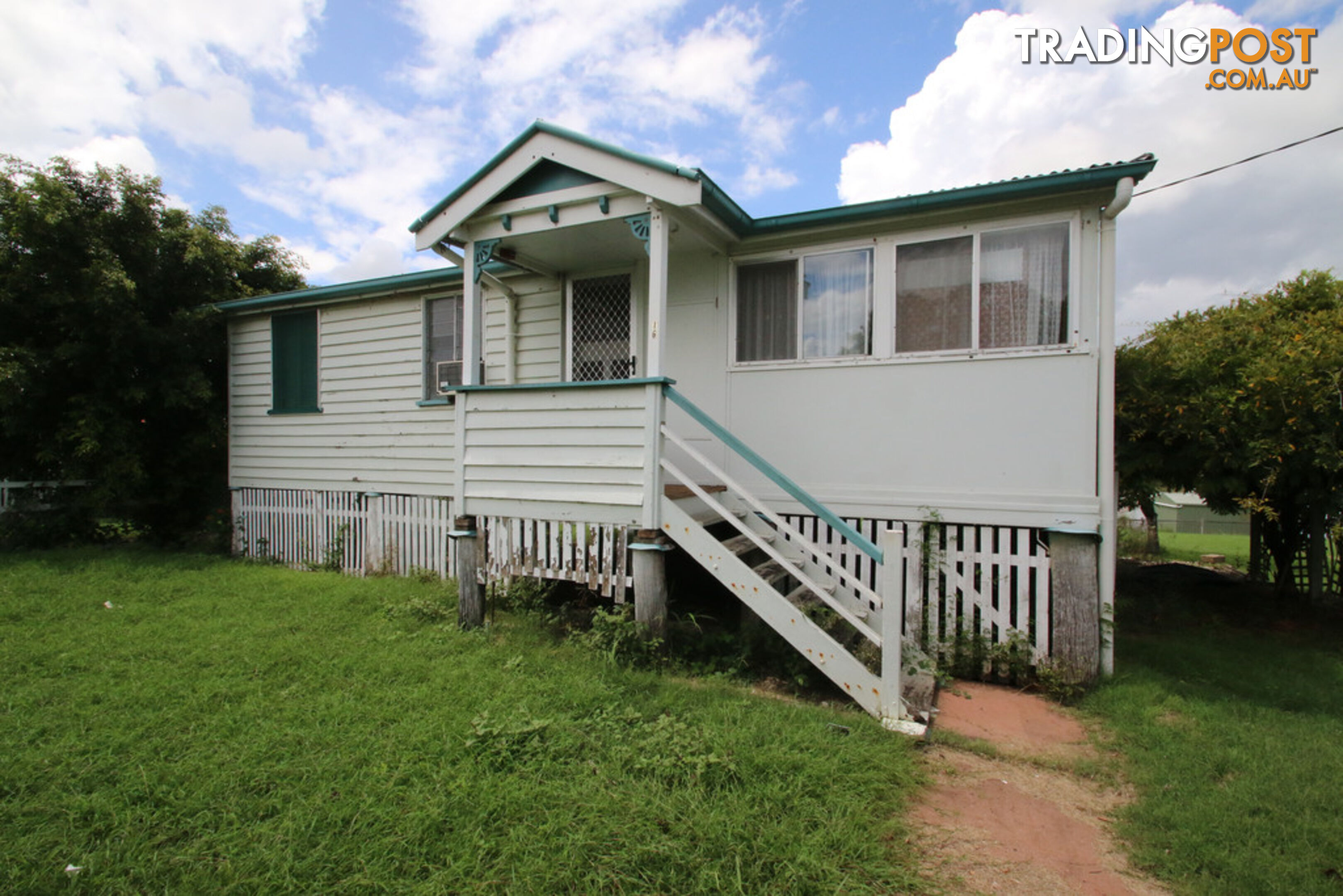 16 Dalton Street MONTO QLD 4630