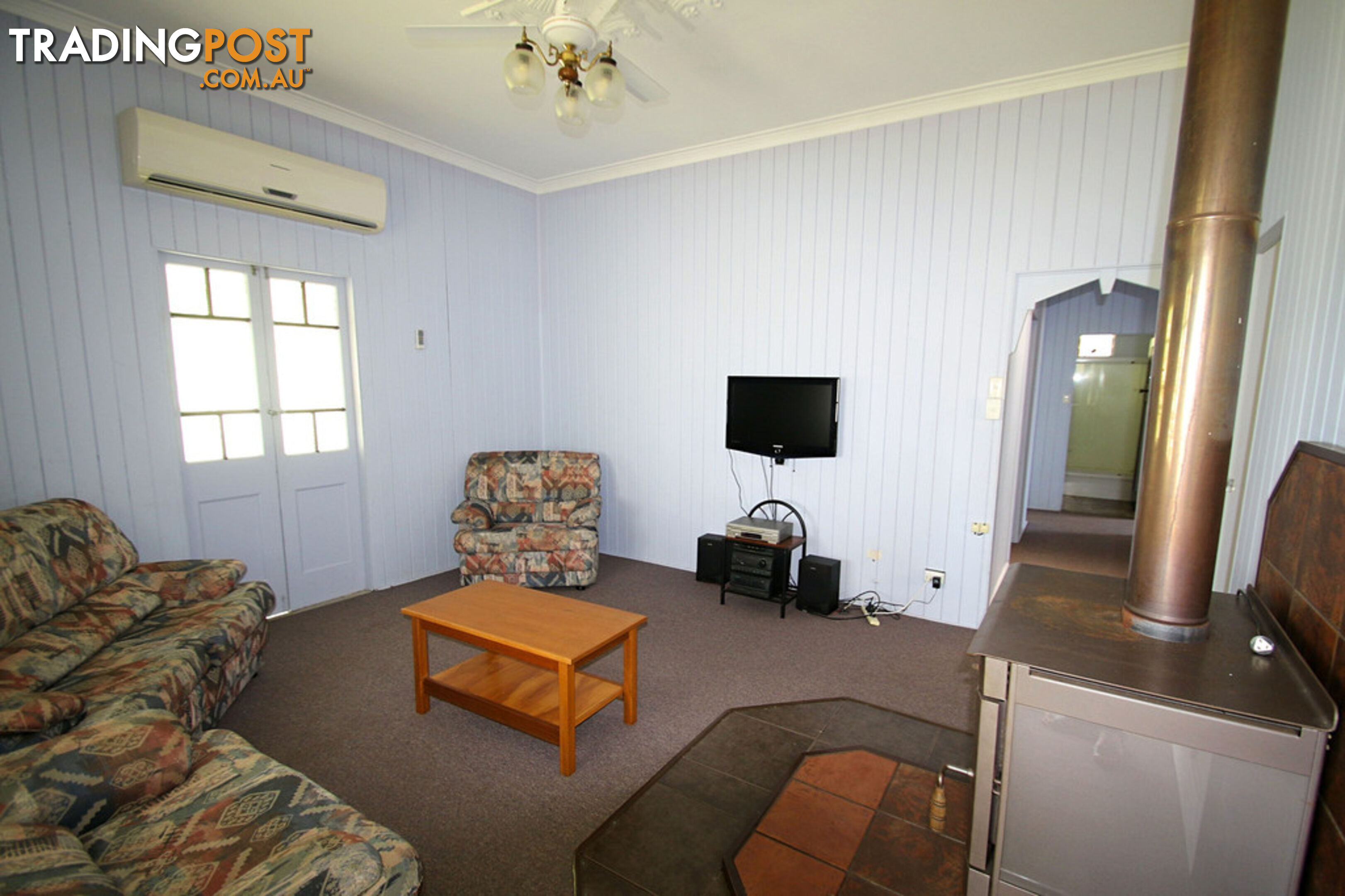 18 Lister Street MONTO QLD 4630