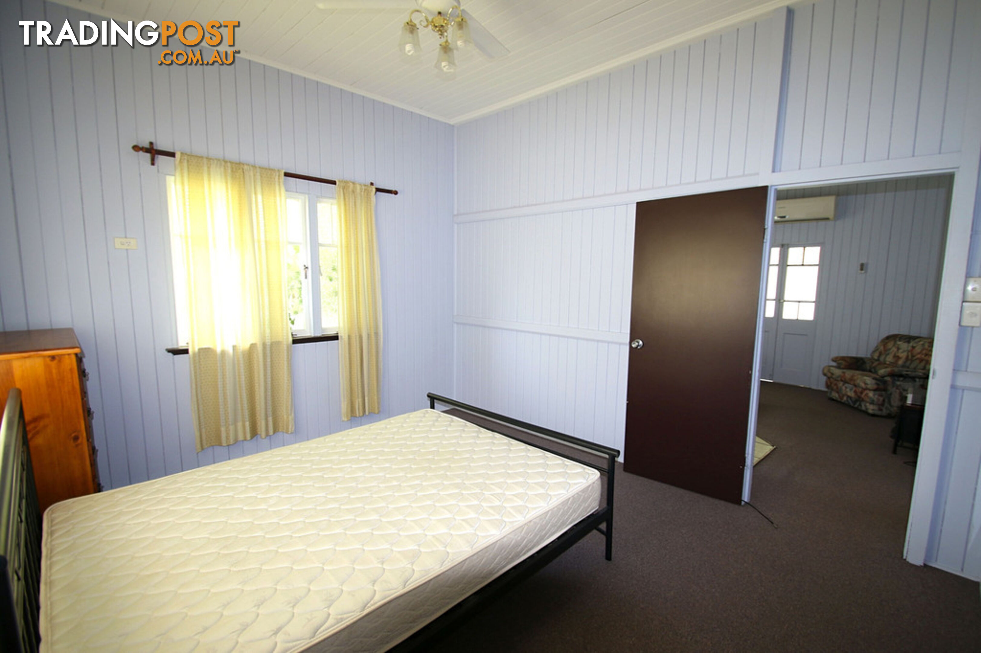 18 Lister Street MONTO QLD 4630