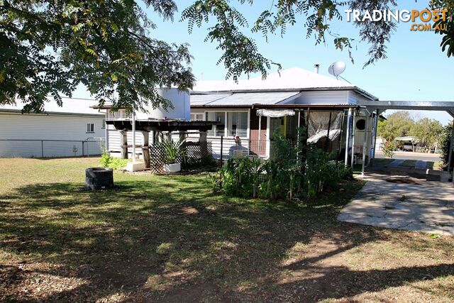 59 Newton Street MONTO QLD 4630