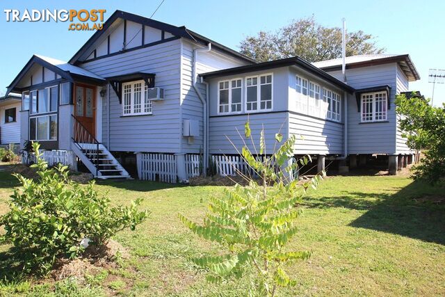 59 Newton Street MONTO QLD 4630