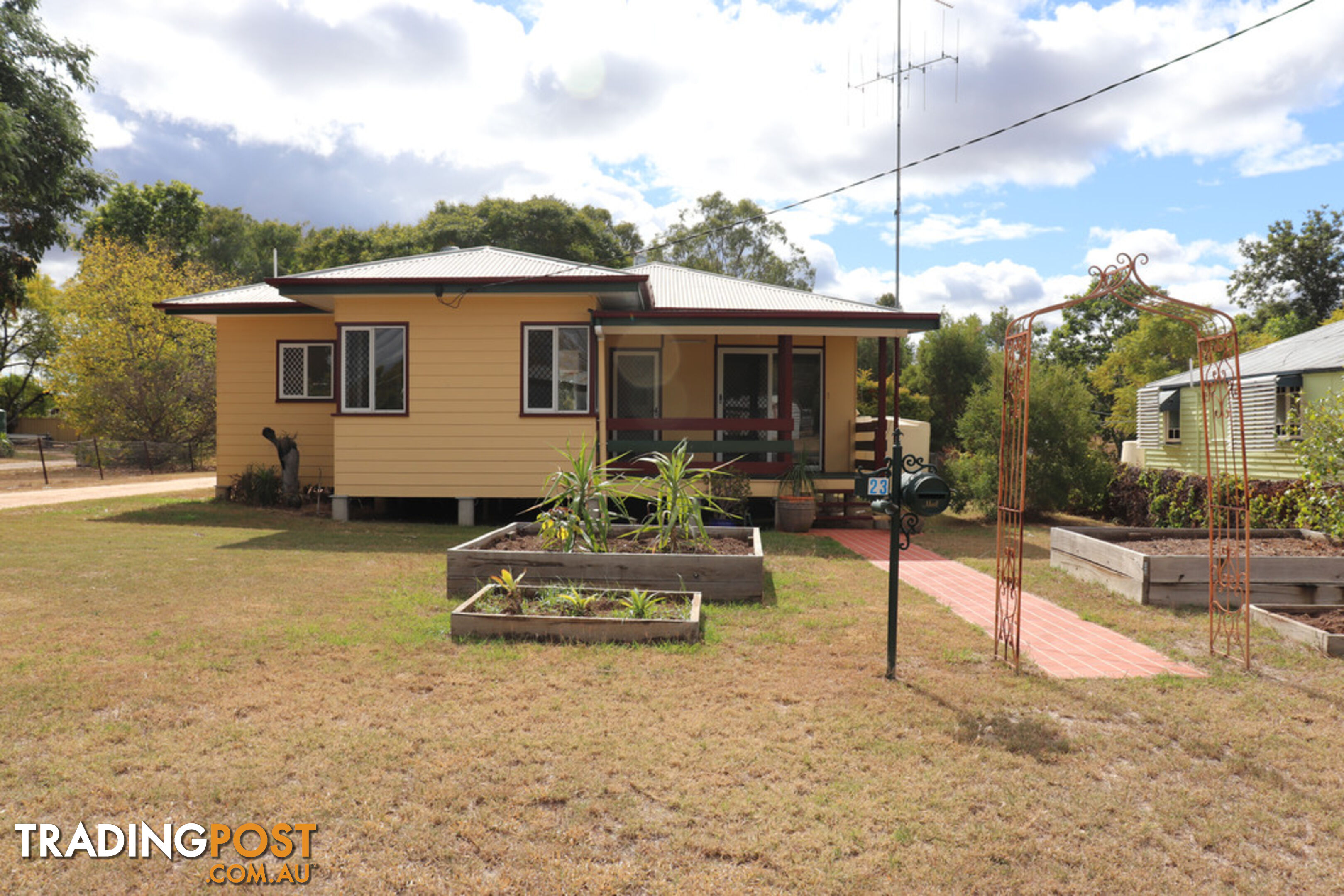 23 Flinders Street MUNDUBBERA QLD 4626