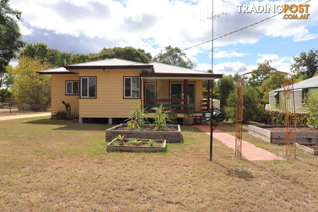 23 Flinders Street MUNDUBBERA QLD 4626