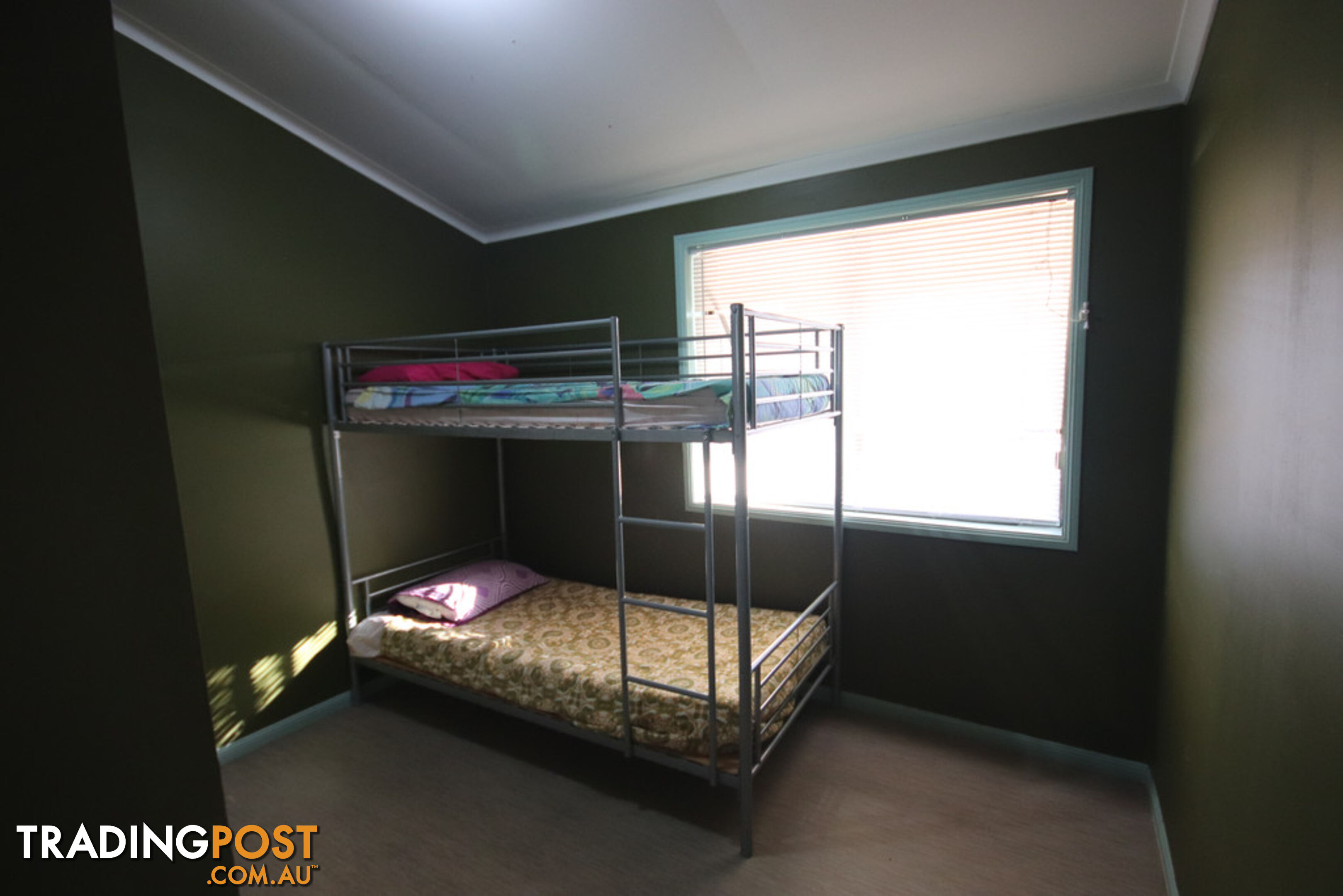 19 Stuart-Russell Street MUNDUBBERA QLD 4626