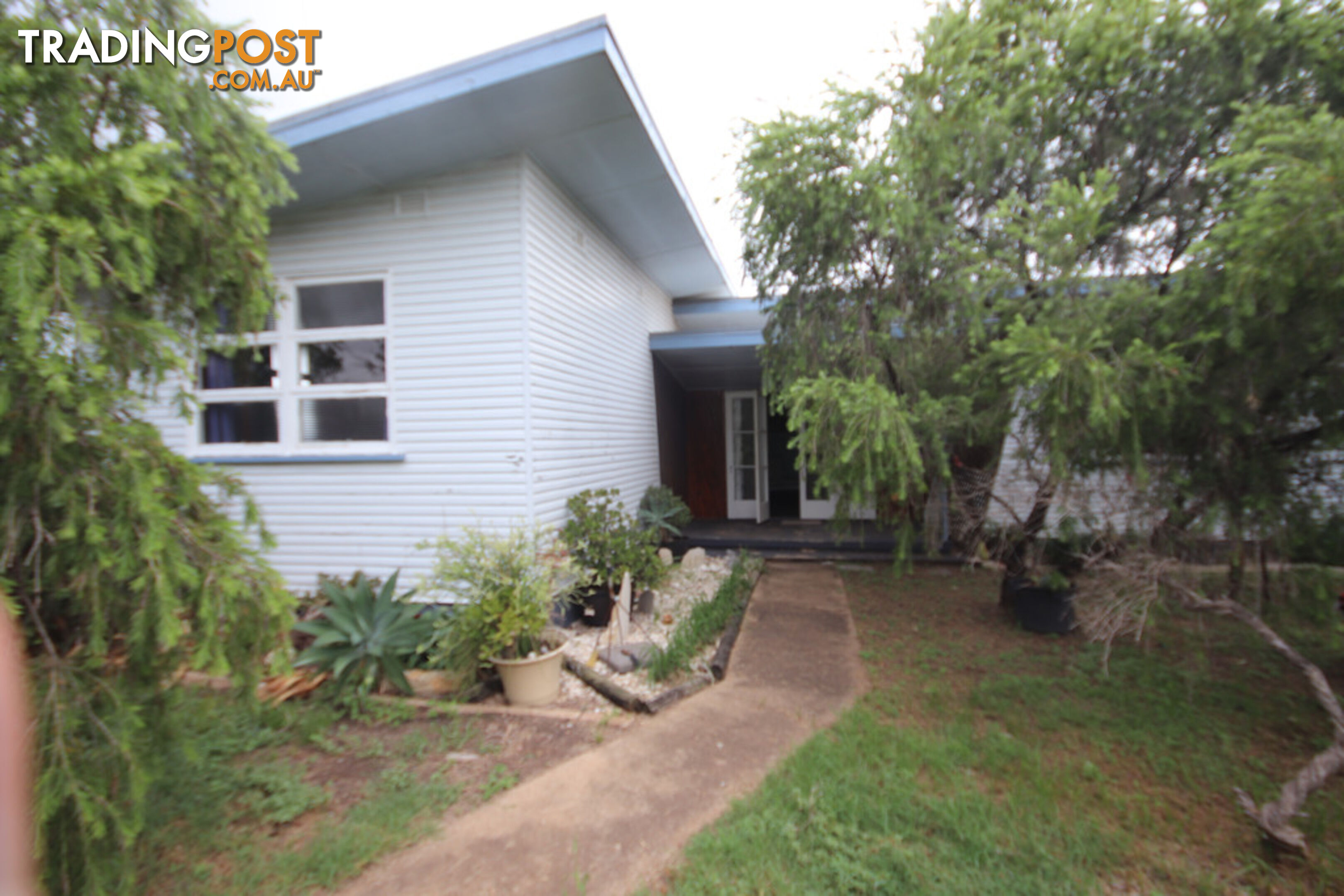 25 Landy Street MUNDUBBERA QLD 4626