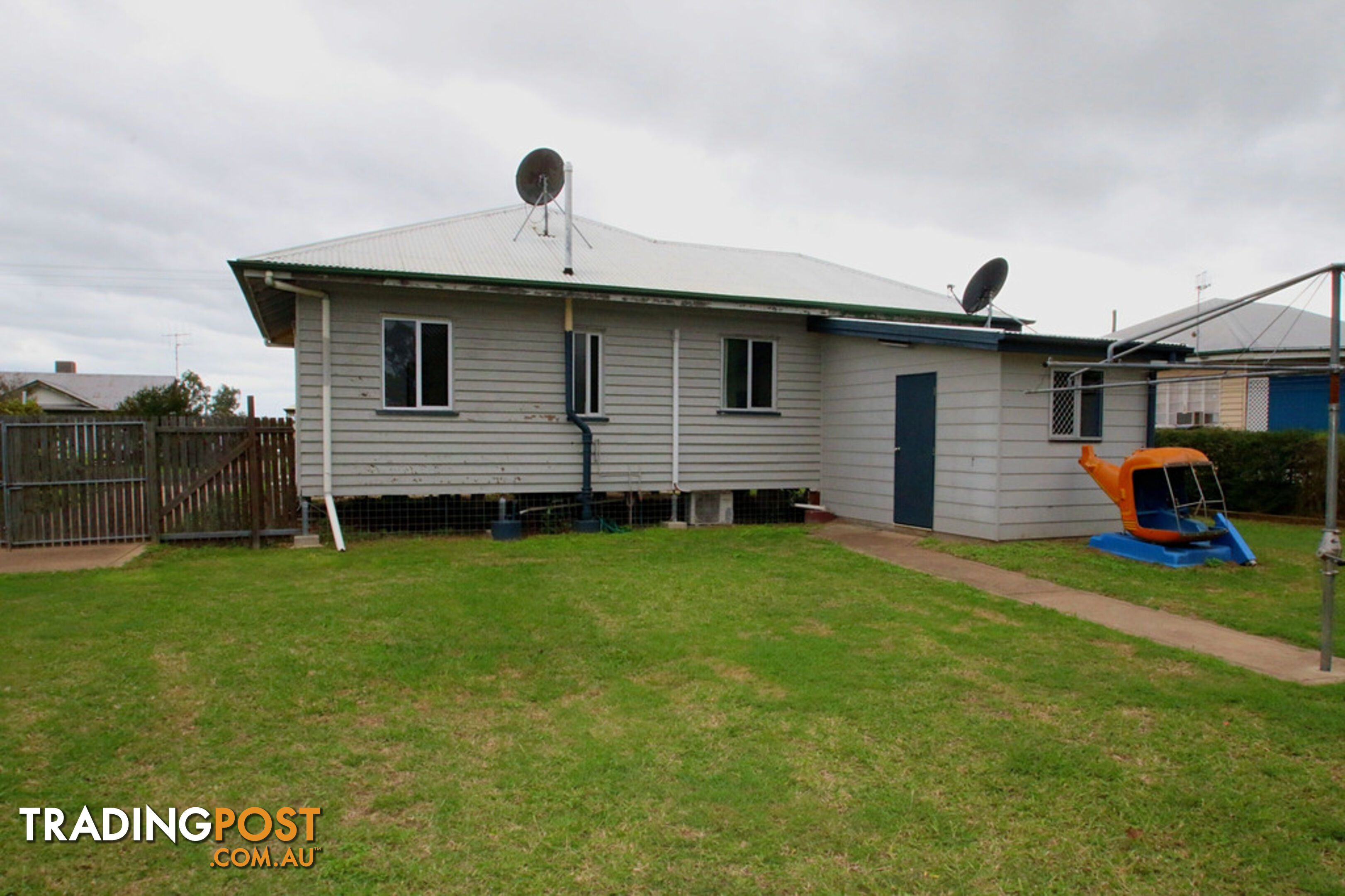 13 Mitchell Street MONTO QLD 4630