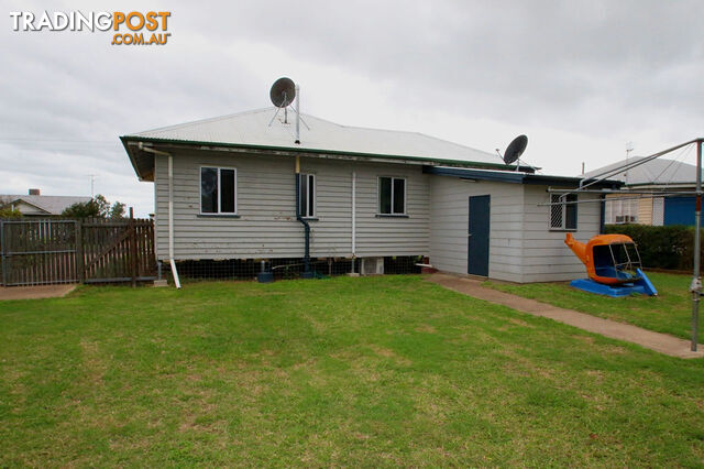 13 Mitchell Street MONTO QLD 4630