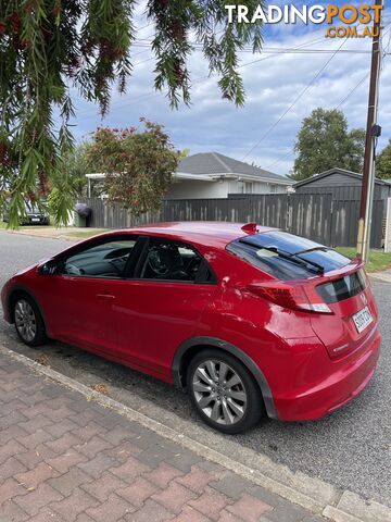 2013 Honda Civic Hatchback Automatic