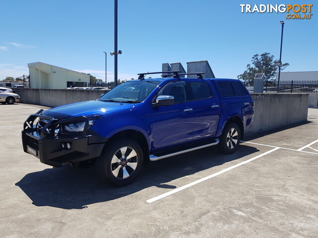 2020 Isuzu D-MAX Cab Chassis Truck