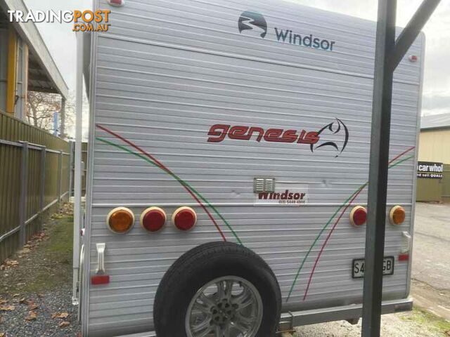 WINDSOR GENESIS *TRIPLE BUNK VAN* FULL ENSUITE* L-LOUNGE* ISLAND BED* BATTERY*SOLAR - photo 4 of 17