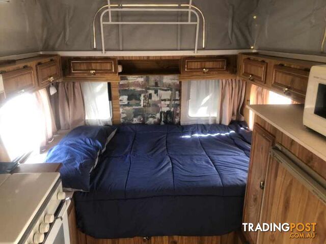 1999 JAYCO STARCRAFT*EAST WEST BED*CAFE DINING*3 WAY FRIDGE WAIST HIGH*FULL OVEN - photo 5 of 11