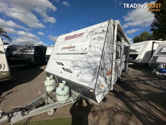 2011 WINDSOR GENESIS*SINGLE AXLE*FULL ENSUITE*AIR COND*ISLAND QUEEN BED*GREAT TOWING - photo 3 of 15