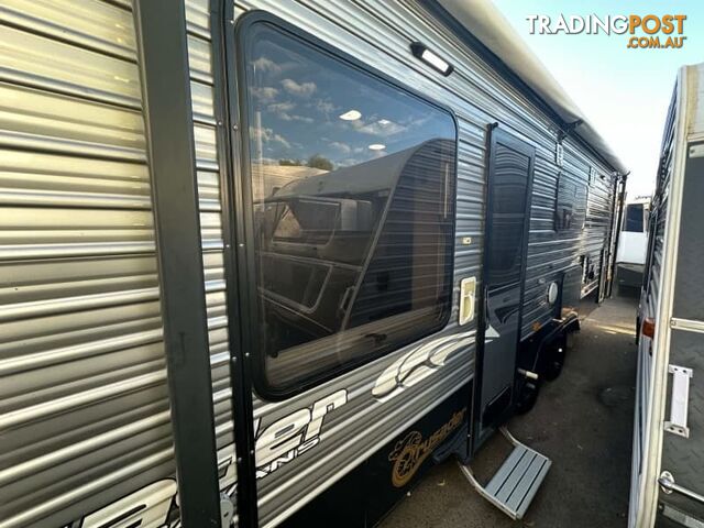 CRUSADER MANHATTAN FULL ENSUITE*RECLINERS*AIR COND*DIESEL HEATER*REAR STORAGE BINS* - photo 2 of 21