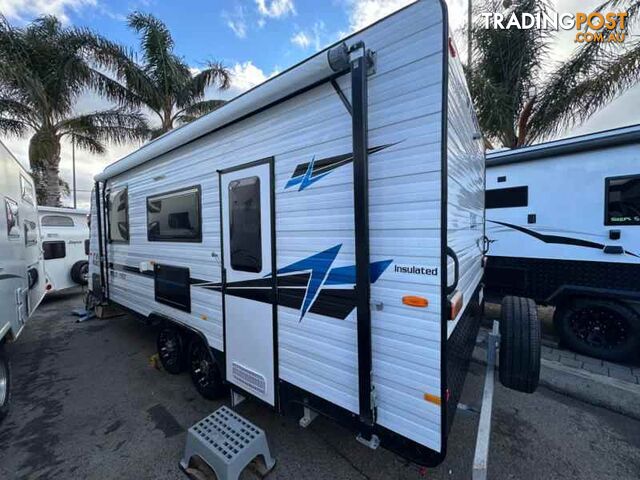 2017 FRANKLIN RAZOR*2017*ISLAND BED*COMPRESSOR FRIDGE*FULL ENSUITE/WASH MACHINE*FULL ANNEX*SOLAR BAT - photo 2 of 14